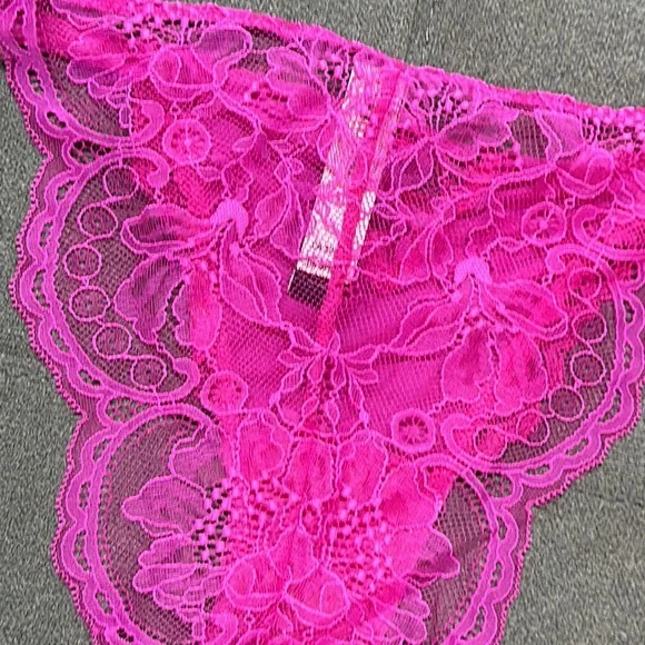 😍😍Victoria’s Secret Micro Lace Shine Strap Cheekini Panty😍😍 - Picture 7 of 8